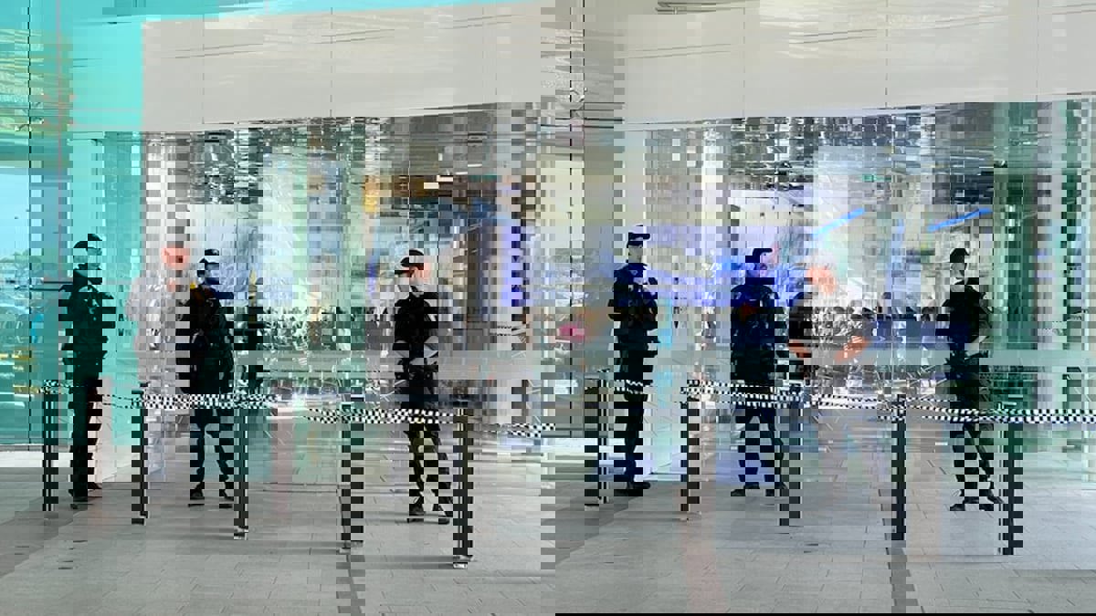 إطلاق نار في مطار العاصمة الأسترالية