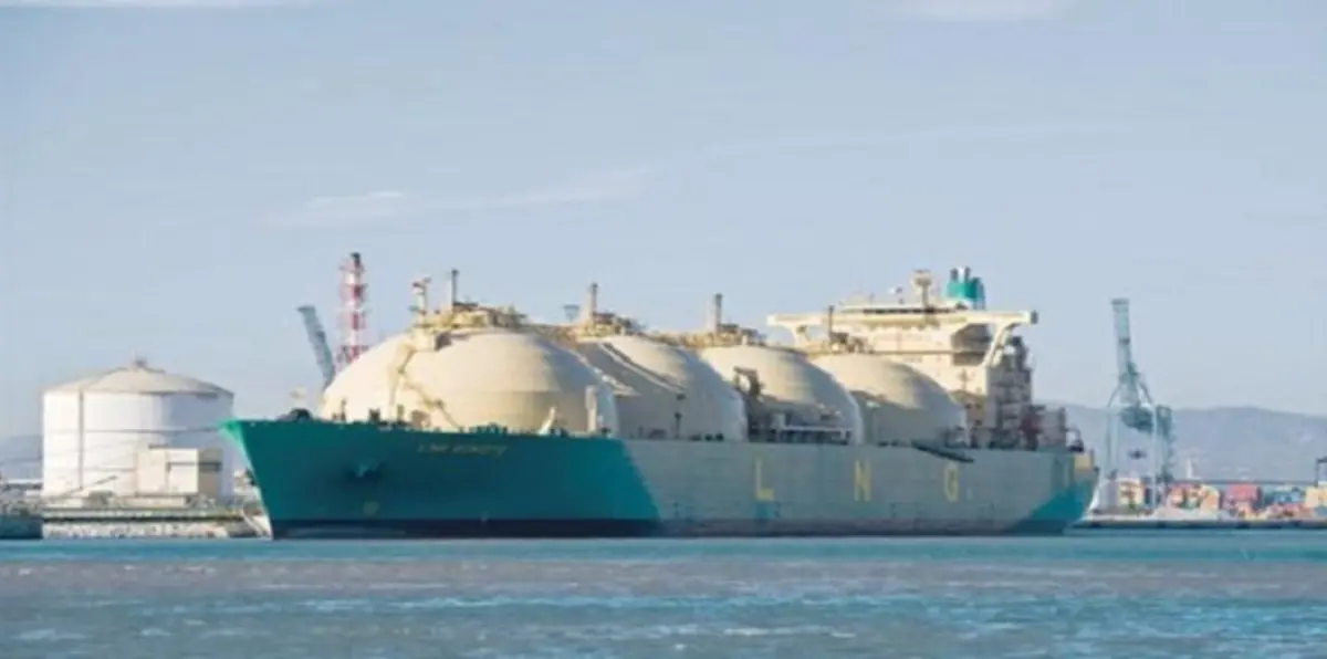 مصر: شركتان عالميتان تفوزان بتوريد شحنتين للغاز تسليم أبريل