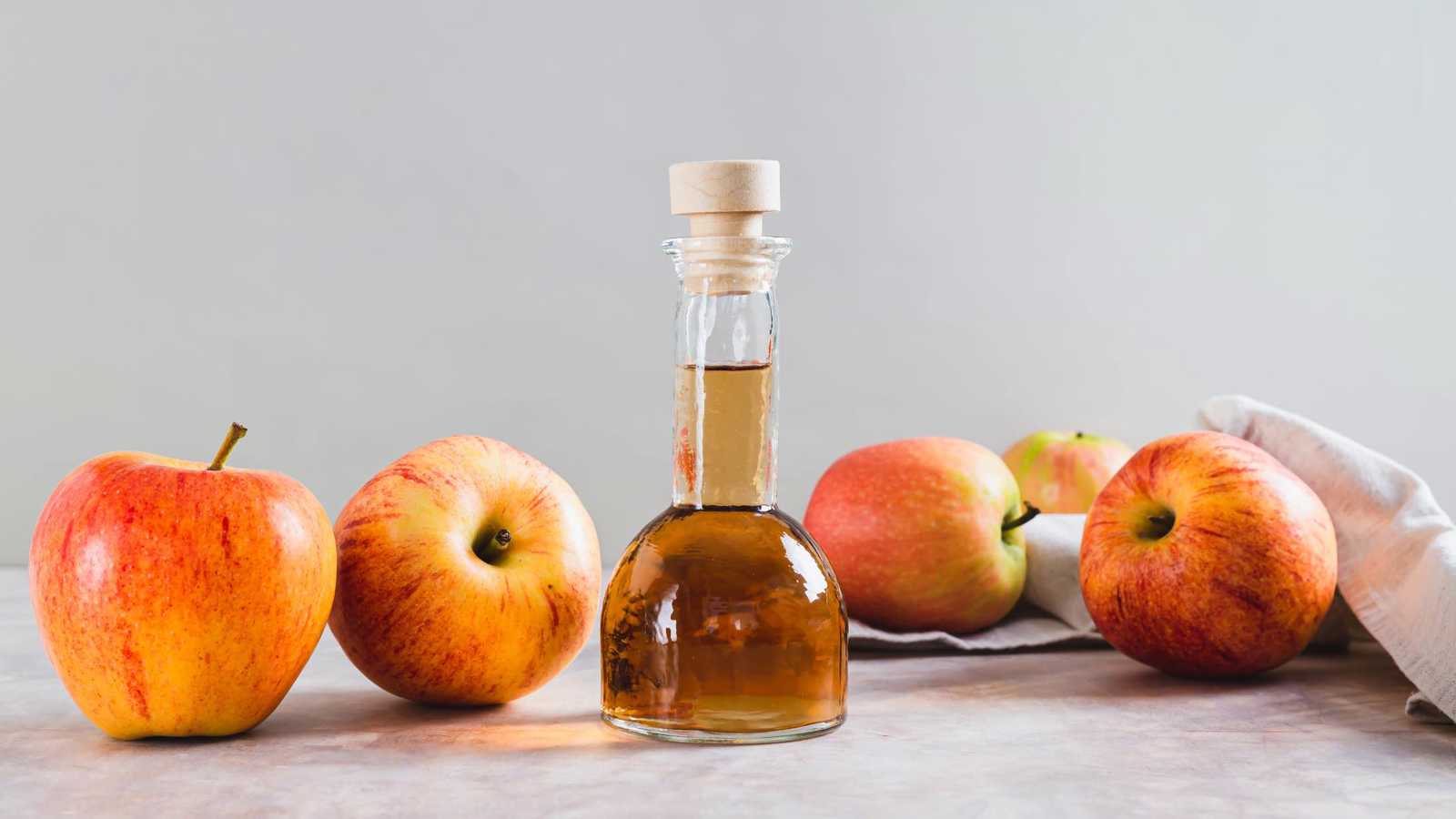 خل التفاح حل سحري للكبد الدهني.. حقيقة أم وهم "تيك توك"؟