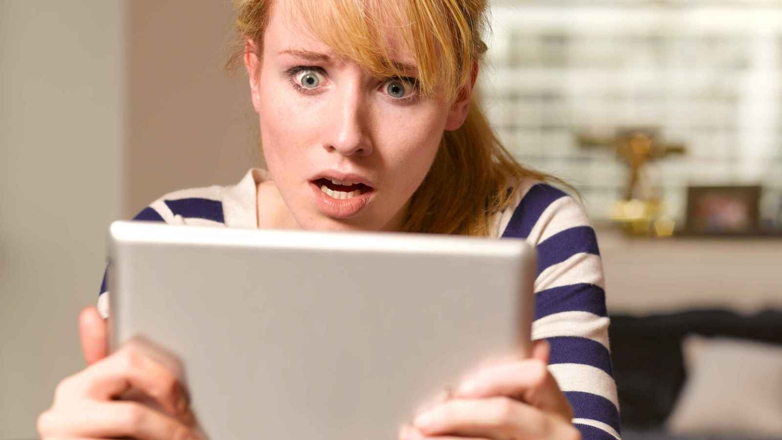 السجن 10 سنوات لرجل نشر صورا إباحية مزيفة لطالبات