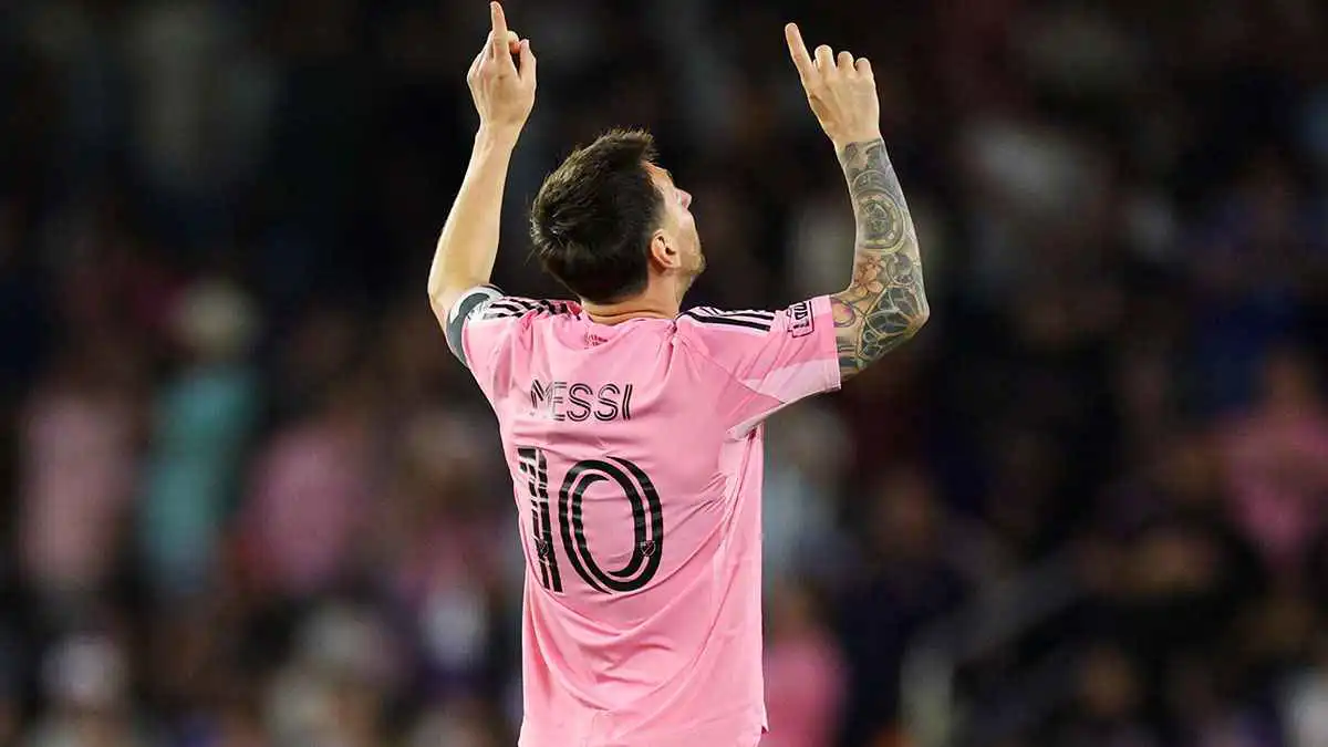 بعد هدفيه ضد أورلاندو.. ماذا يحتاج ميسي للوصول إلى 900 هدف؟