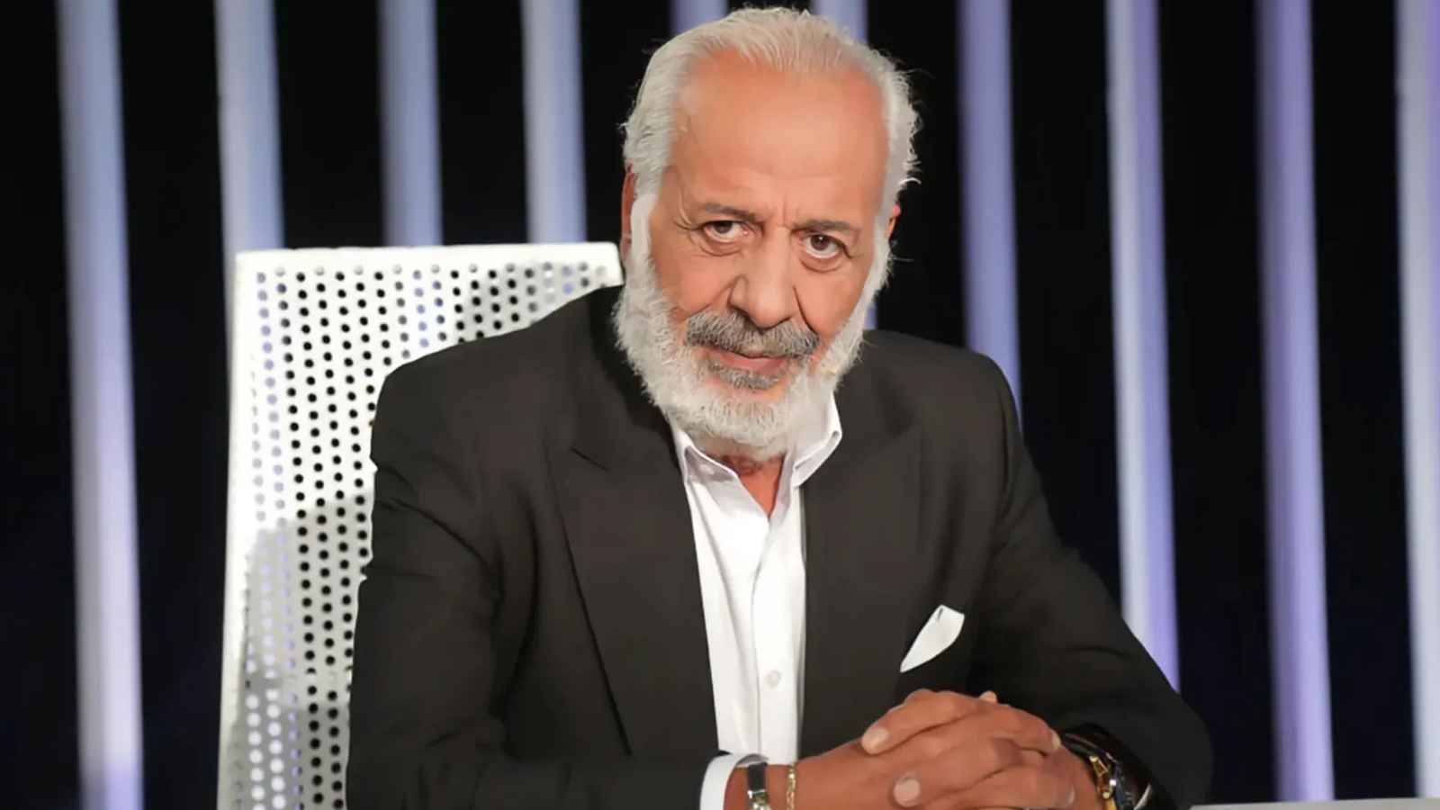 موقف أيمن زيدان بعد مشاركة زوجة ابنه بمظاهرة ساحة الأمويين