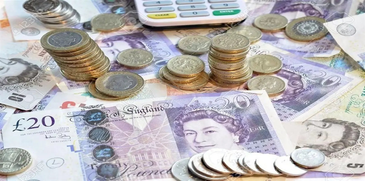 صاروخ كوريا الشمالية يهبط بالدولار لأدنى مستوياته في عامين