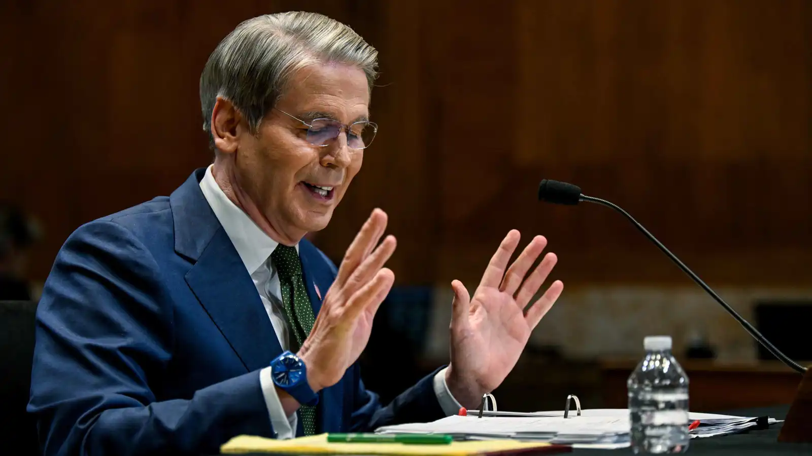 بيسنت: مكاسب إيران من تخفيف العقوبات "خرافة"