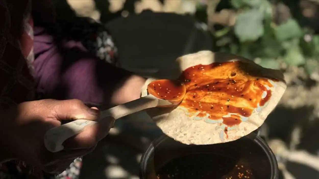 "كولتشي".. بلدة تركية تتمسك بحلوى خاصة منذ قرون (صور)