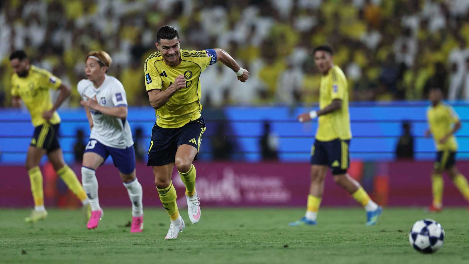 الهلال في الواجهة.. 3 أسباب كبرى لسقوط النصر ضد غامبا أوساكا بنهائي أبطال آسيا 