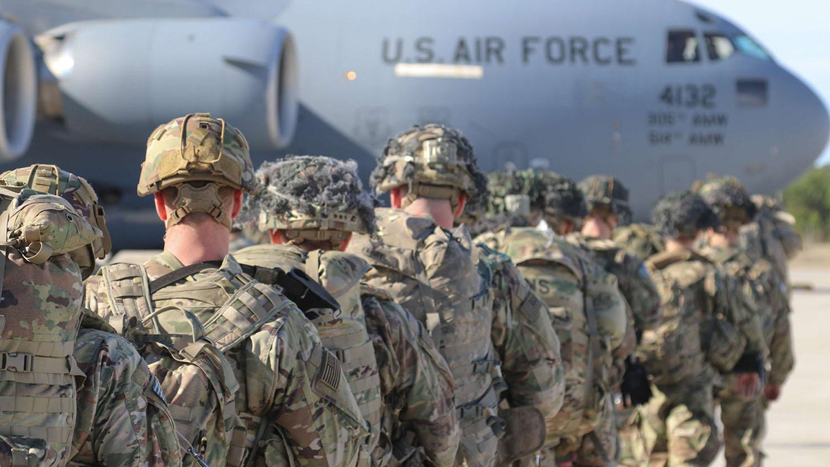 الكويت تقدم دعما لوجستيا لقوات التحالف العائدة من العراق