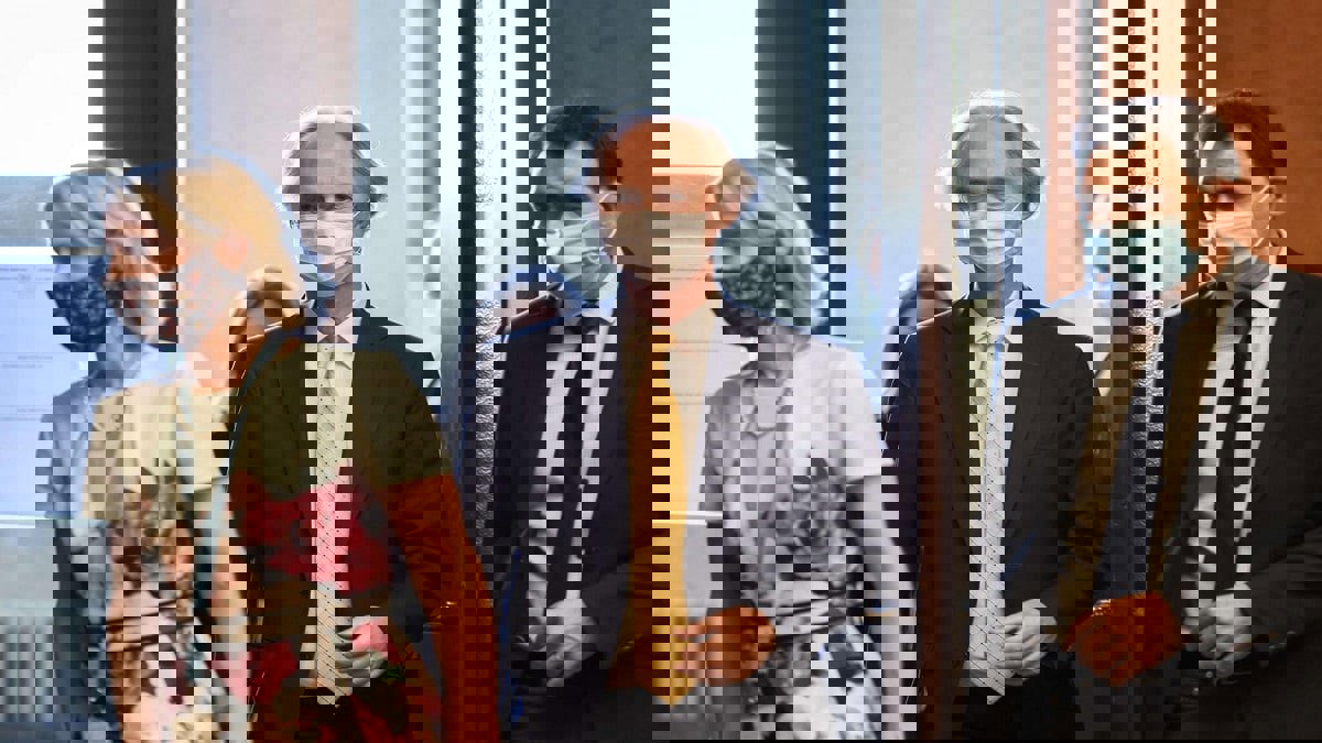 رغم إصابة 4 مشاركين بكورونا.. استئناف المحادثات حول الدستور السوري في جنيف