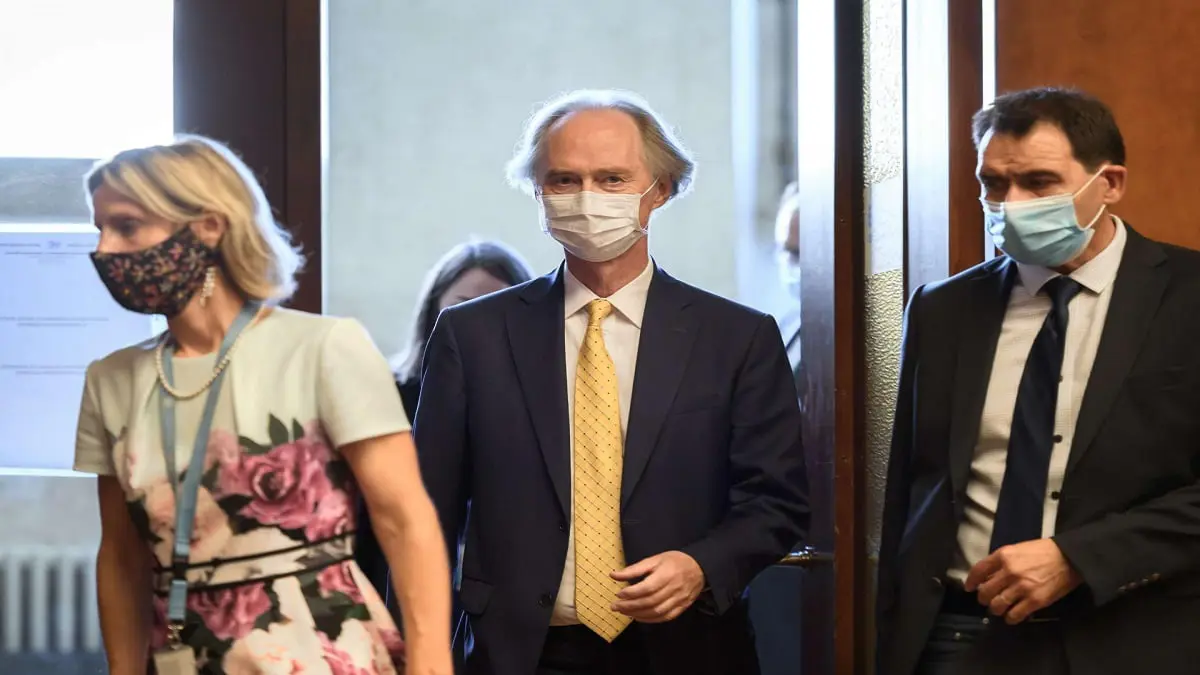 رغم إصابة 4 مشاركين بكورونا.. استئناف المحادثات حول الدستور السوري في جنيف