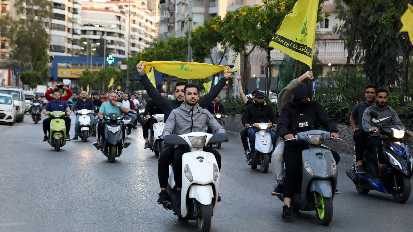 لماذا يريد "الثنائي الشيعي" السيطرة على وزارة المالية في لبنان؟