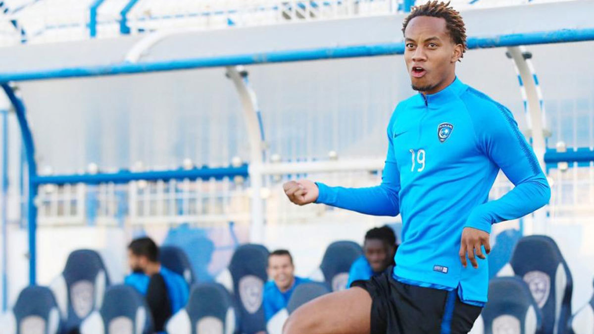 نادي الهلال السعودي يواجه أزمة بسبب شراء عقد البيروفي كاريلو