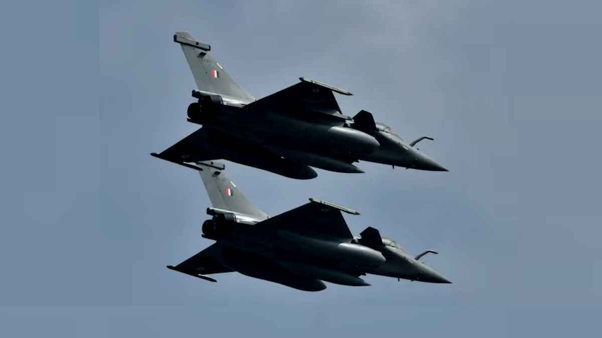"جيه 10" و"رافال".. جيوش عالمية تراقب "حرب المقاتلات" بين الهند وباكستان