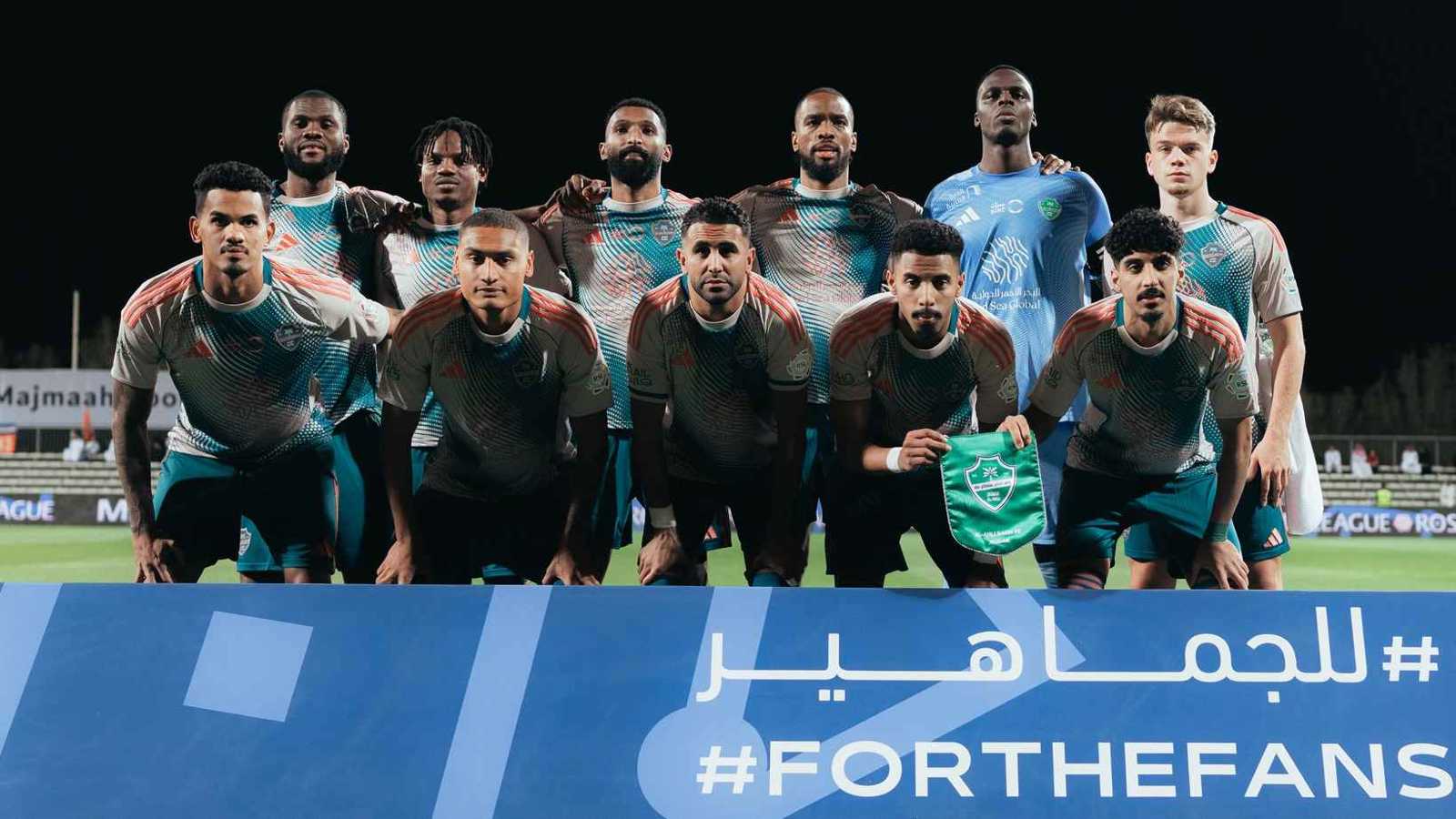 رغم أن الهلال منافس.. لماذا وجه نجم الأهلي السعودي سهامه نحو رونالدو؟ 