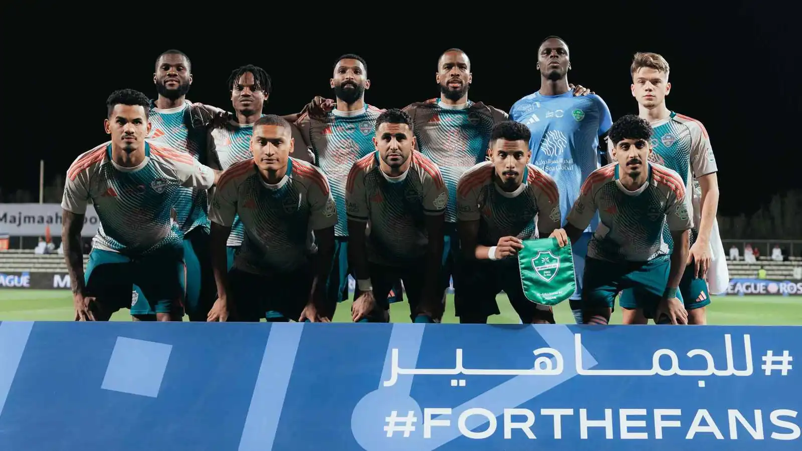 رغم أن الهلال منافس.. لماذا وجه نجم الأهلي السعودي سهامه نحو رونالدو؟