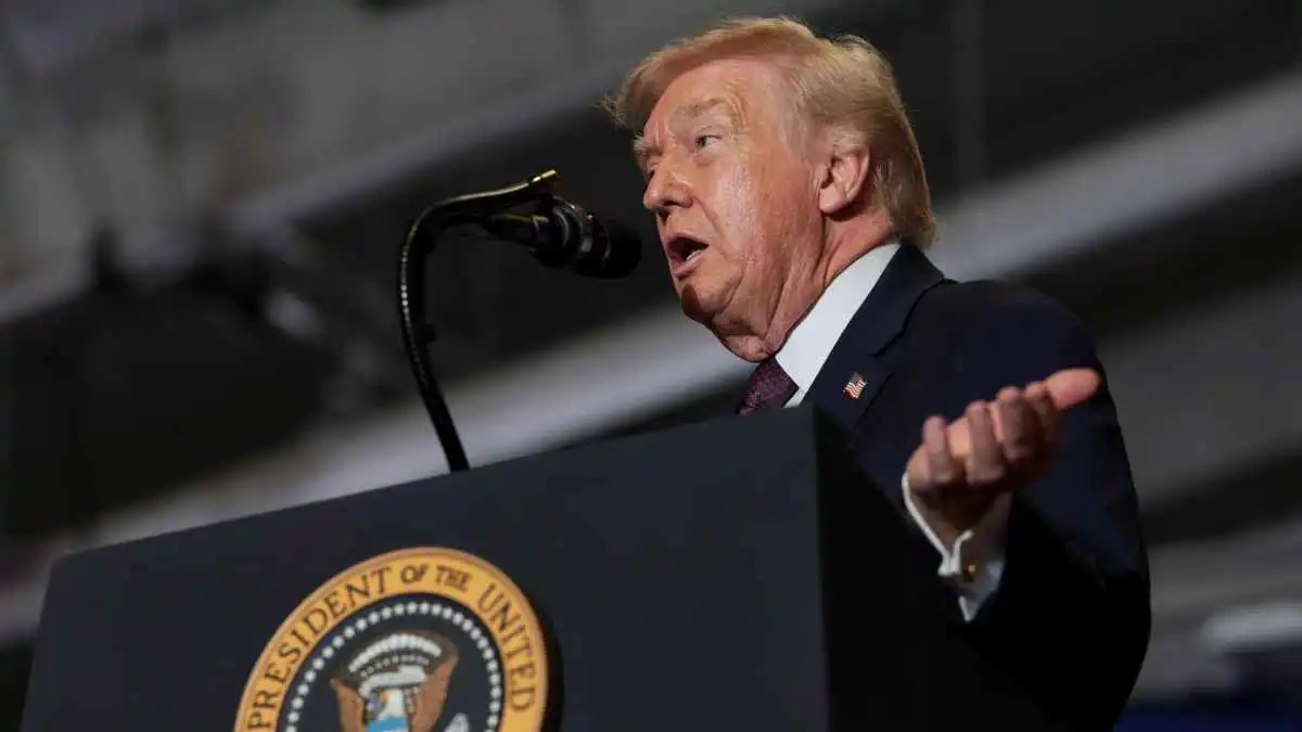 ضربات خاطفة ووساطات وتوترات.. ترامب يعيد تشكيل دور واشنطن في العالم