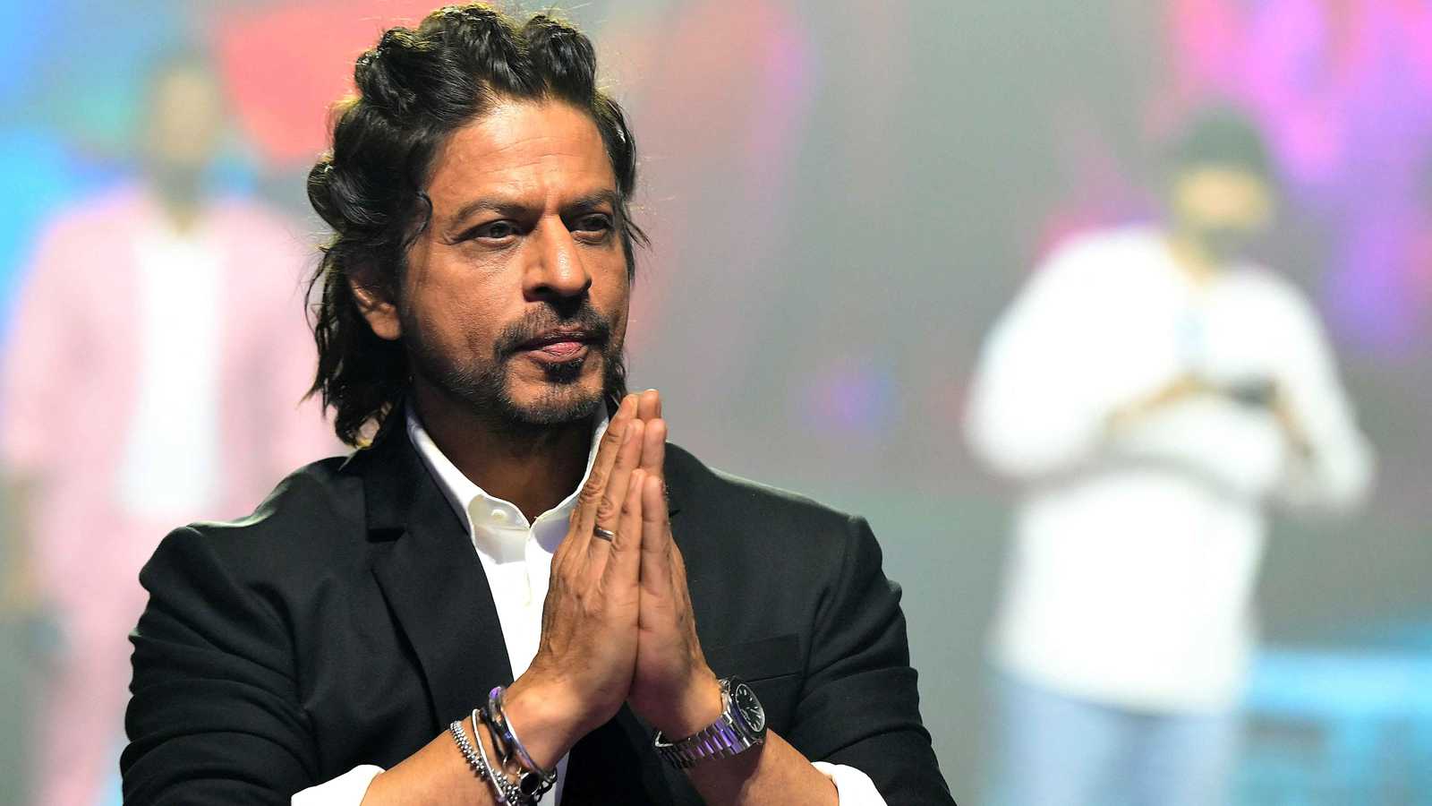 شاروخان ينضم إلى نادي المليارديرات