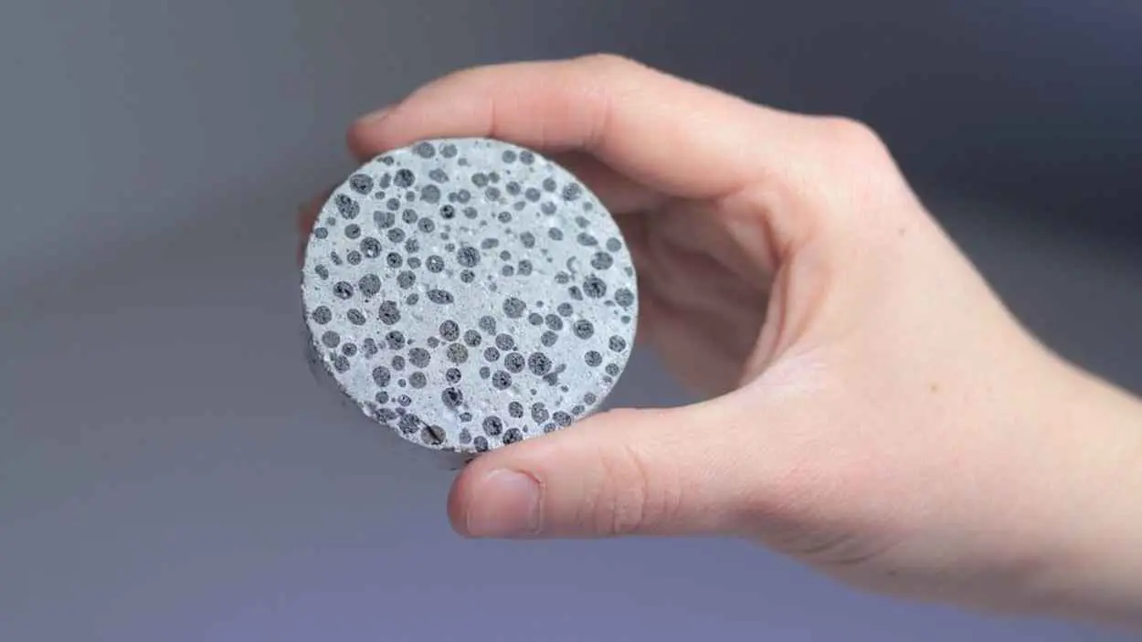 ثورة في عالم البناء.. خرسانة ذاتية الإصلاح تعالج تشققاتها بقدرات بكتيرية