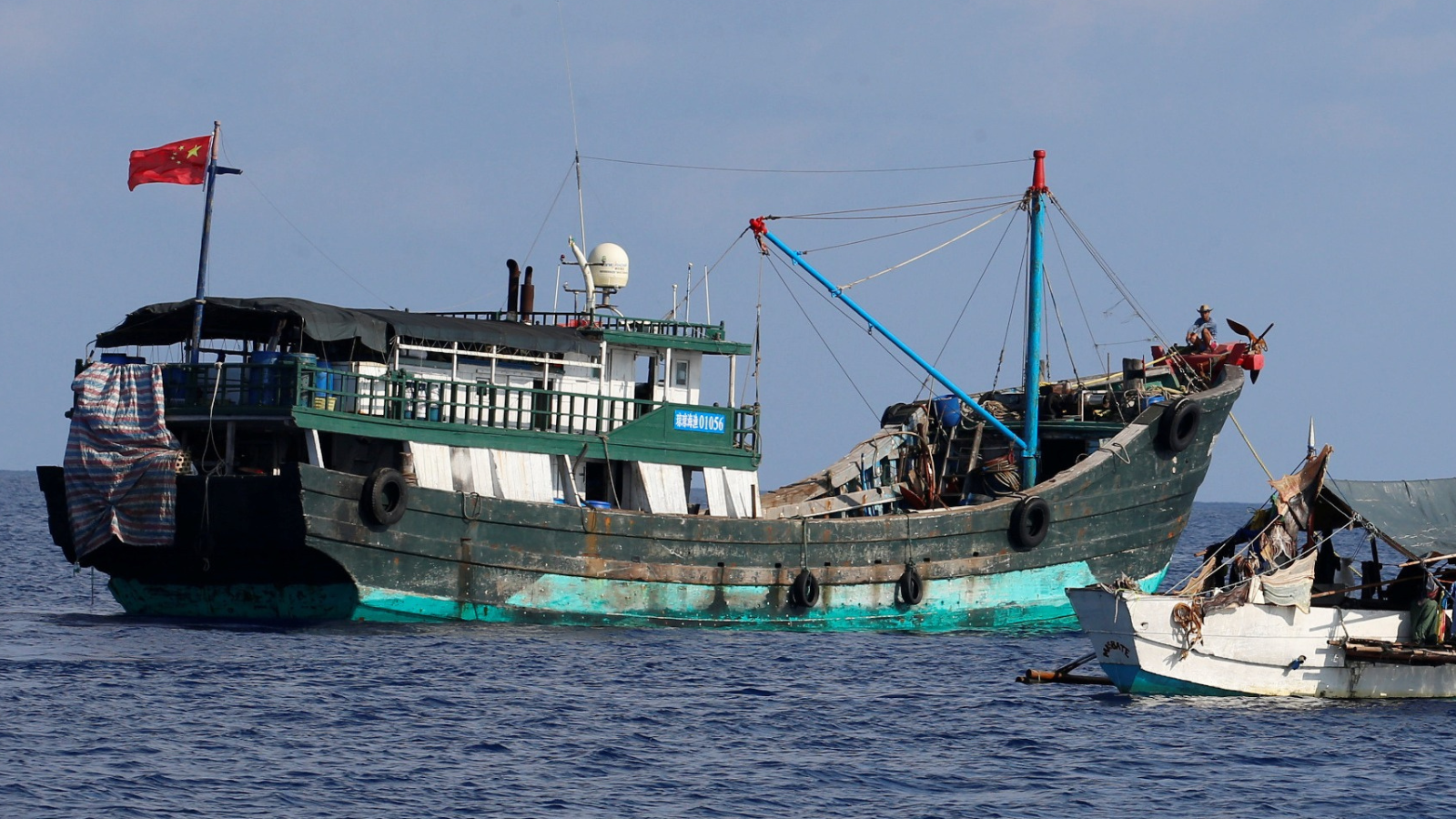 بعد هجوم "قراصنة".. فقدان 3 صينيين في مياه غانا