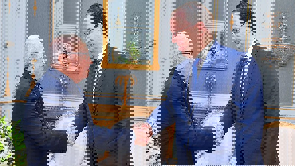 تونس.. الشاهد يوضح حقيقة محاولة الانقلاب على الحكم خلال مرض السبسي