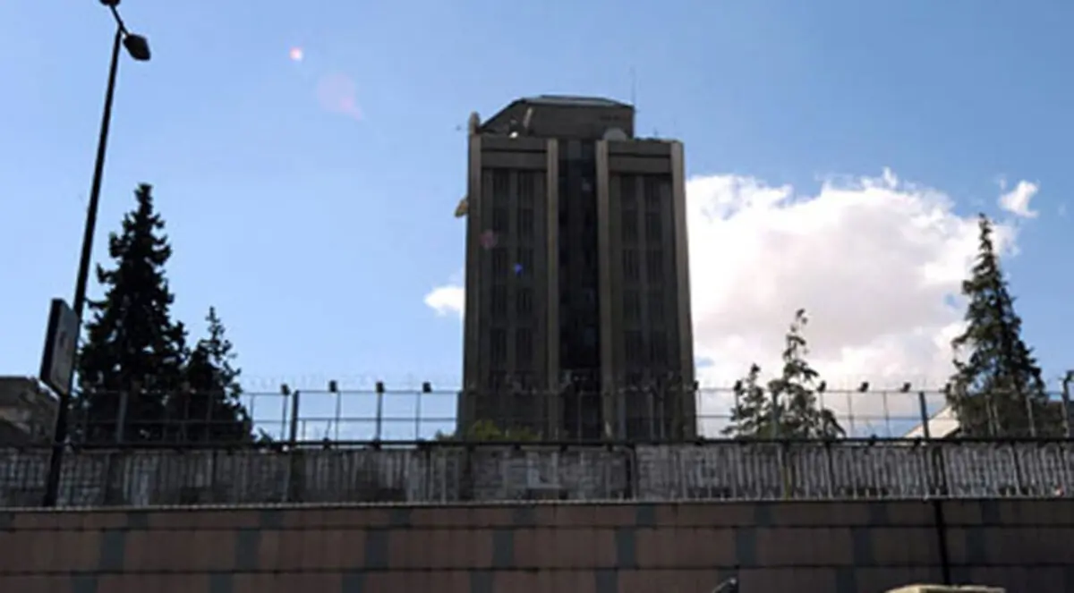 الخارجية الروسية تدين مهاجمة سفارتها في دمشق