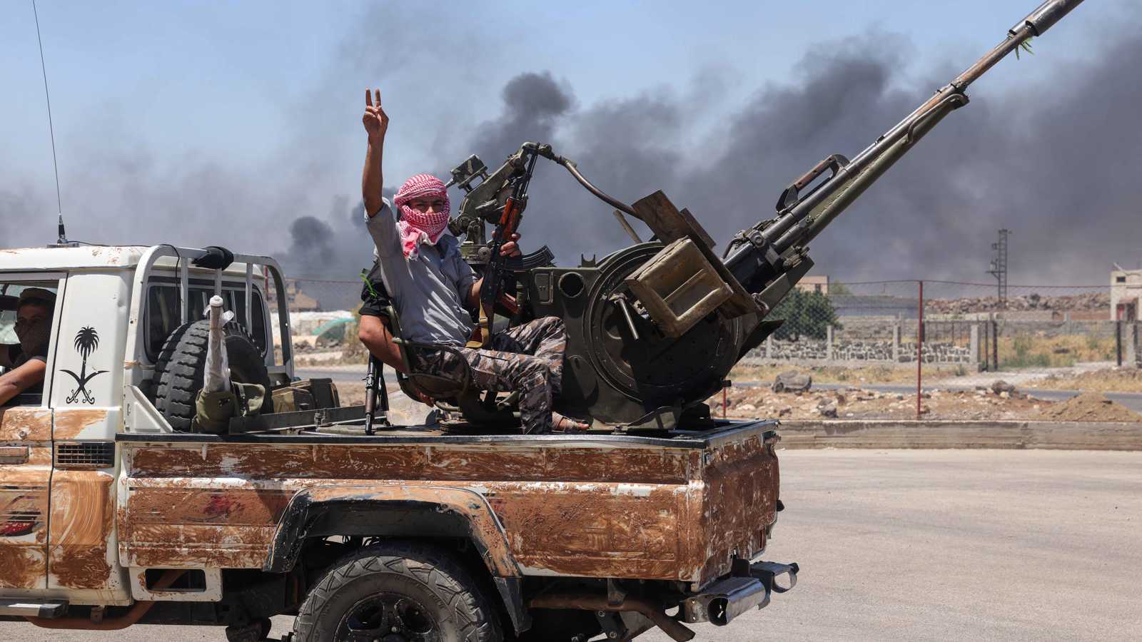 الرئاسة السورية تدعو لـ"ضبط النفس" وتتعهد بإرسال قوات إلى السويداء