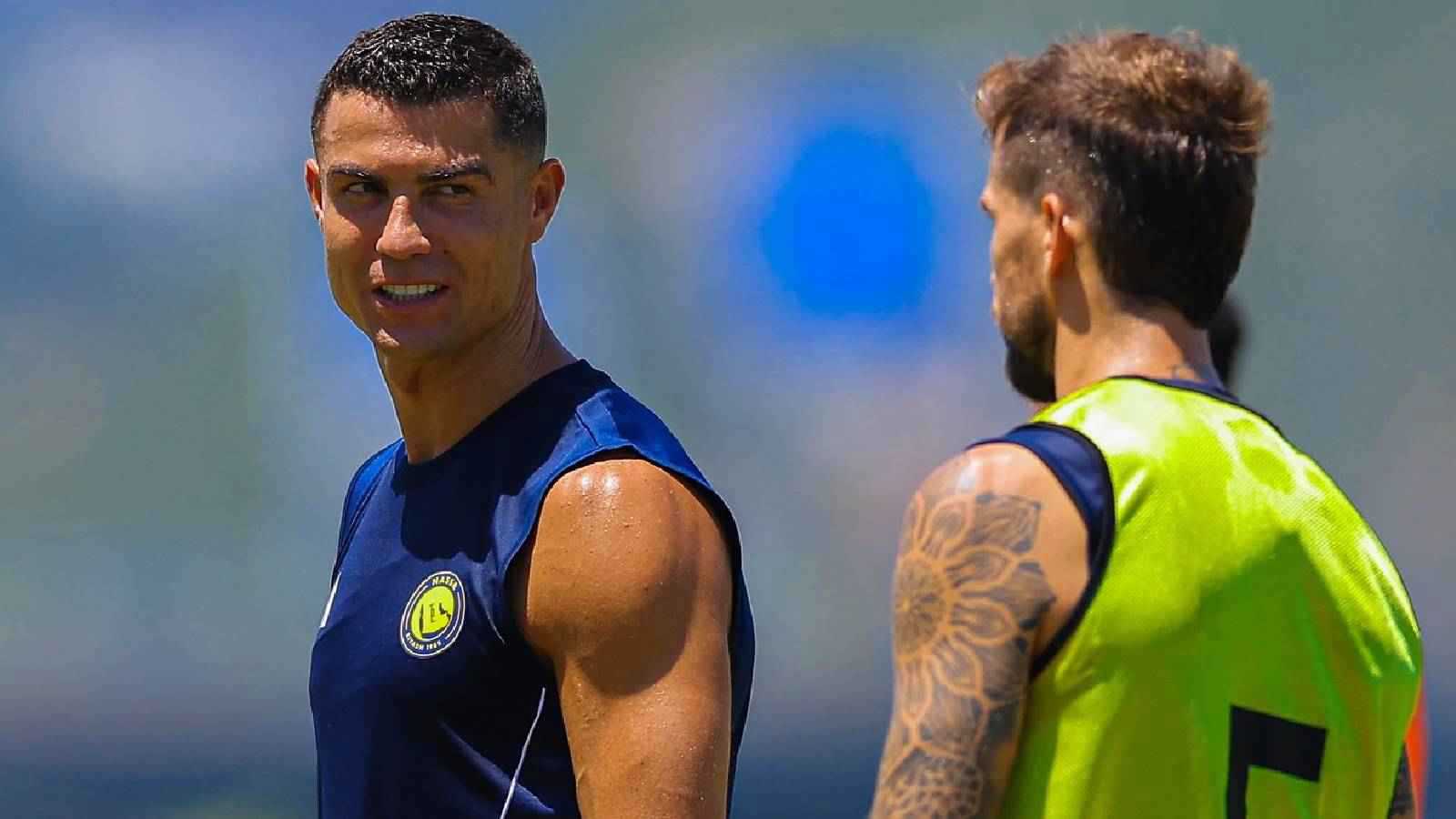 متغطرس للغاية.. هجوم حاد على كريستيانو رونالدو من "منافس سابق"