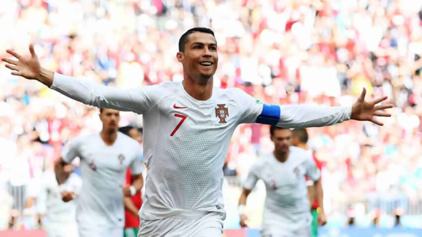 كريستيانو رونالدو قائد المنتخب البرتغالي