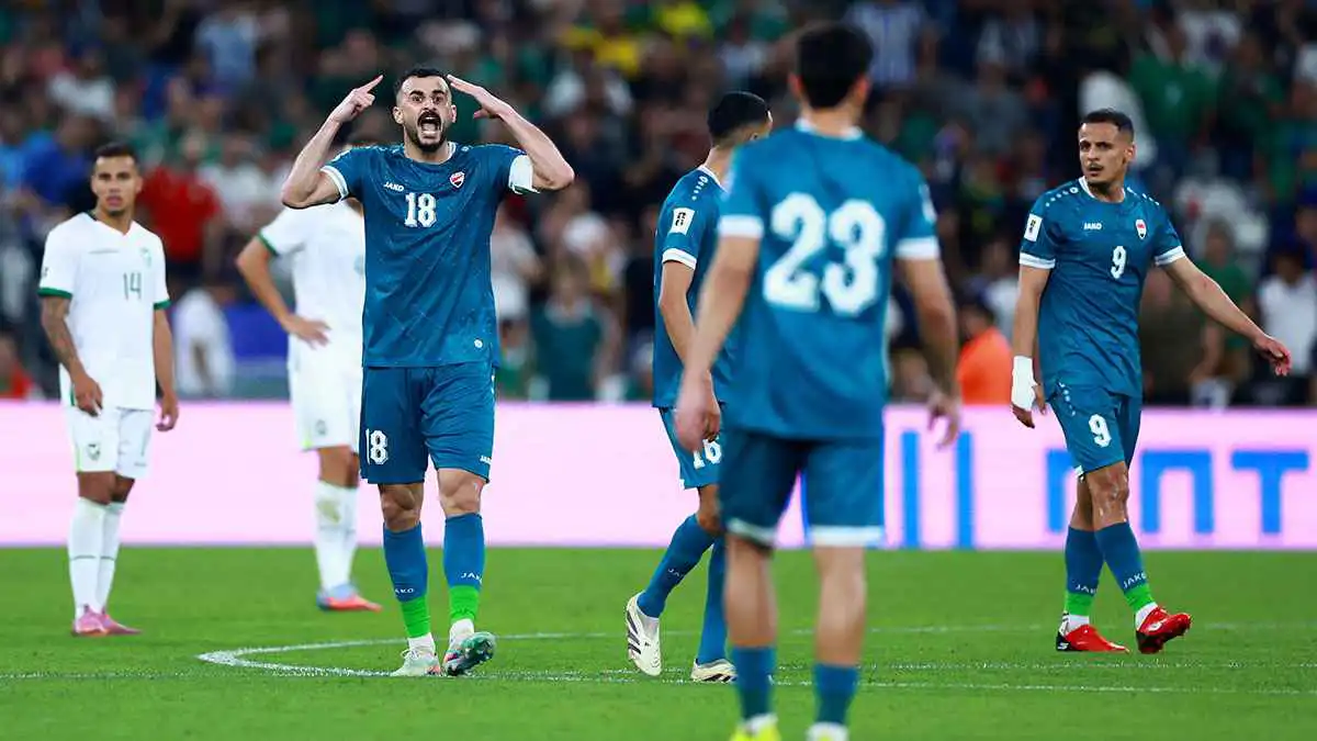 سأقودكم إلى كأس العالم.. وعد لأيمن حسين من 9 سنوات يكتسح الإنترنت (فيديو)