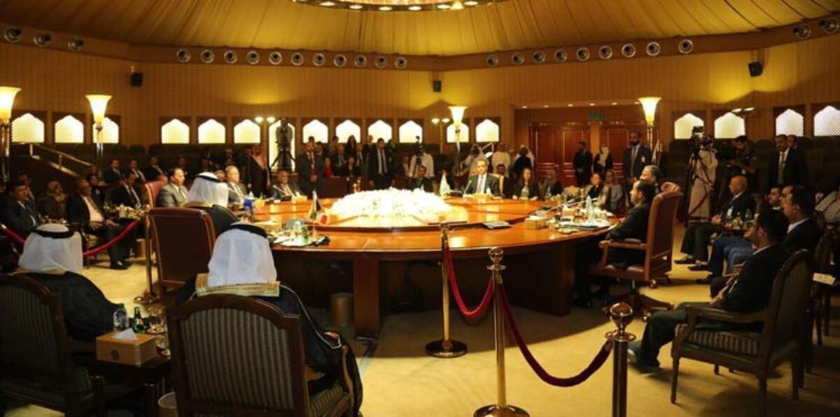 كيف تساهم تحركات المتشددين في إنجاح المحادثات اليمنية بالكويت؟