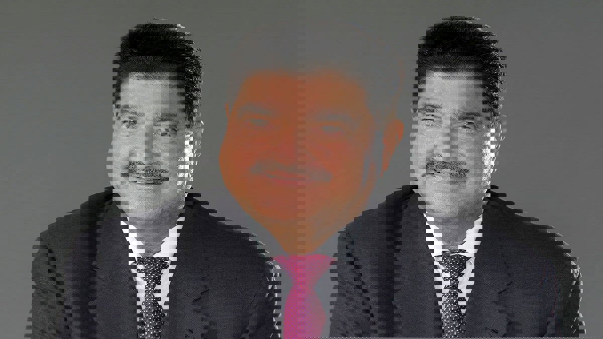 عائلة رجل الأعمال الهندي "شيتي" تعلق على قرار تجميد حساباتها المصرفية في الإمارات