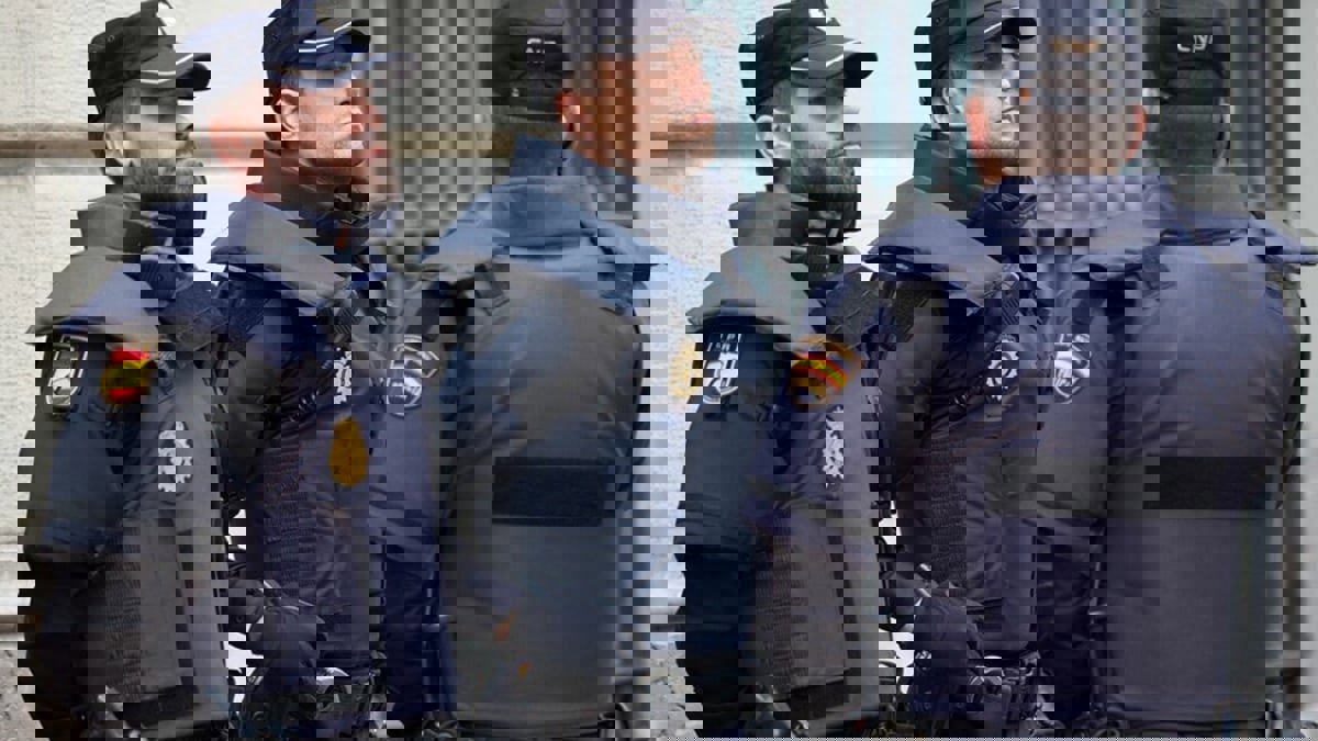 توقيف تاجر مخدرات في عصابة "موكرو مافيا" في إسبانيا