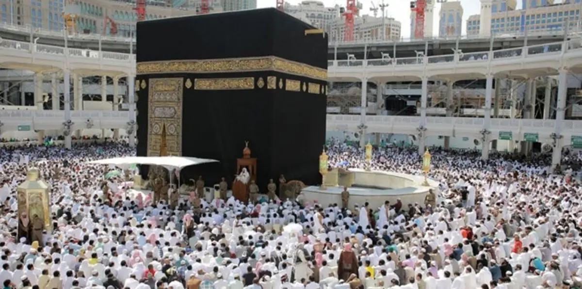 "الحج" السعودية تحدد 4 شروط للحصول على ترخيص خدمات المعتمرين