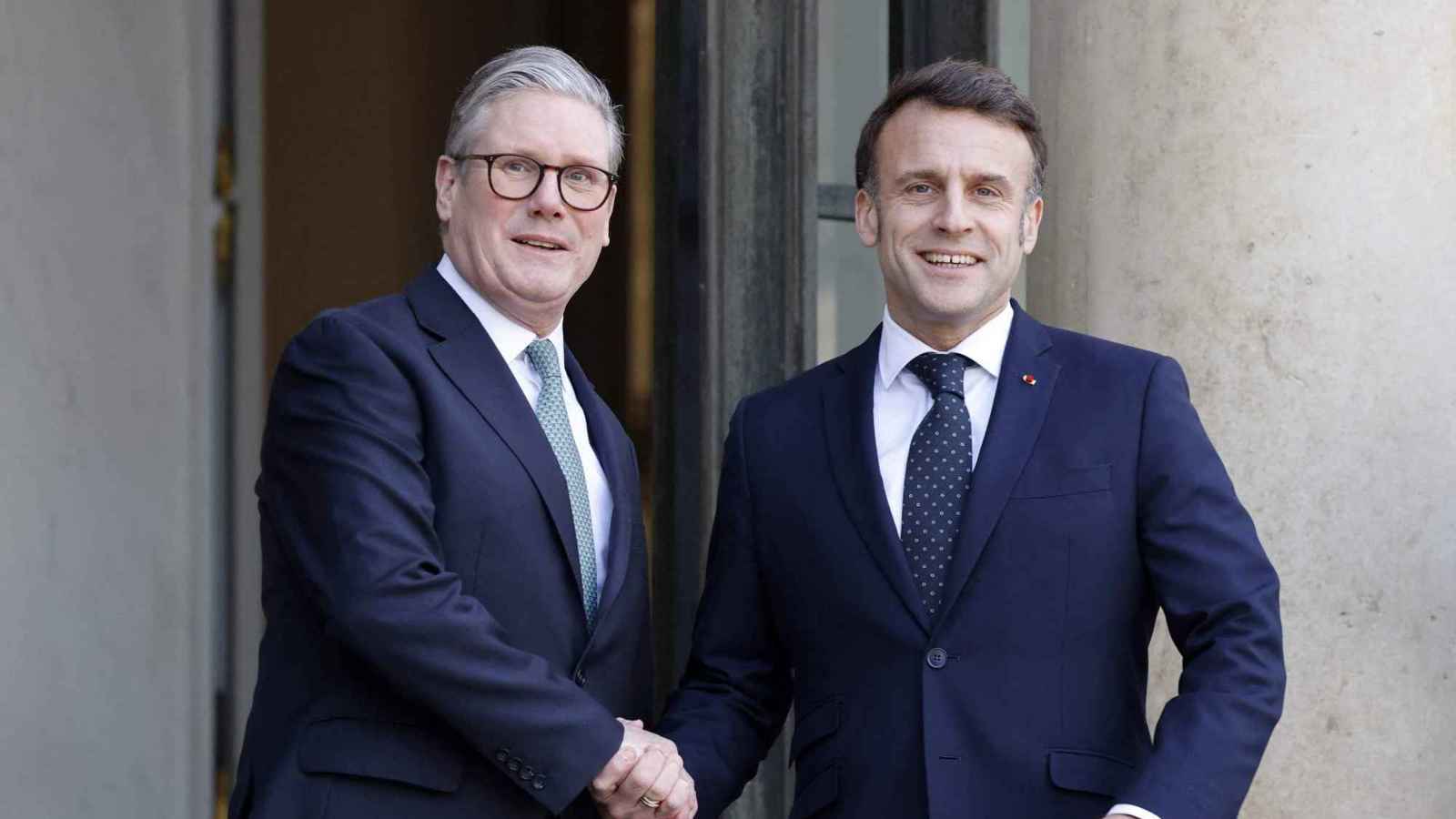 ستارمر يعلن اتفاقاً "غير مسبوق" مع فرنسا لتبادل المهاجرين