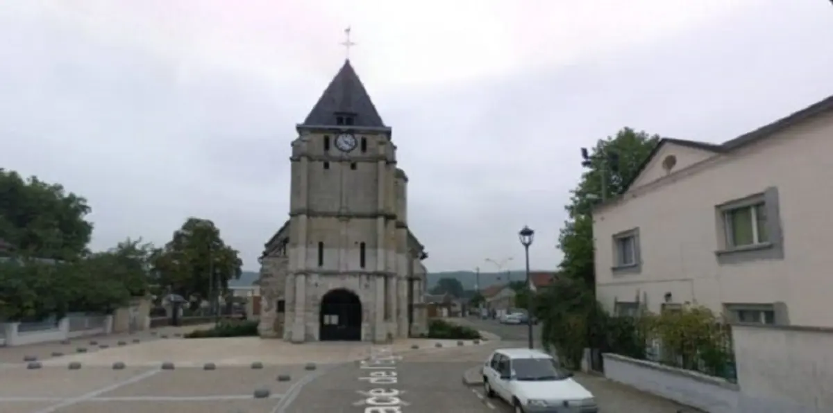 مقتل قس في كنيسة بفرنسا وداعش يتبنّى الحادث