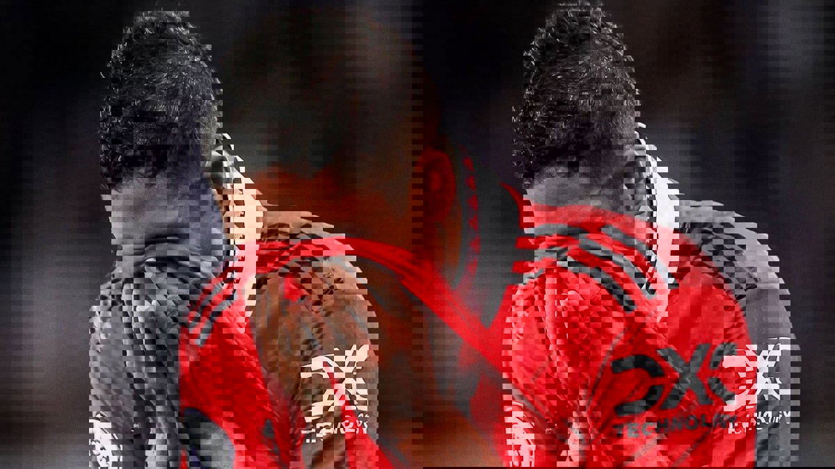 انهيار فاران بعد إصابته خلال مباراة تشيلسي ضد مانشستر يونايتد (فيديو)