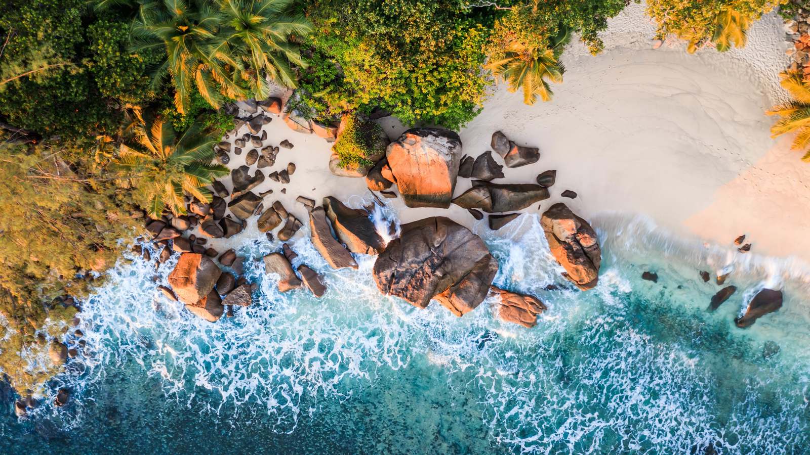 سيشيل.. الوجهة "الأفضل" لشهر العسل (صور)