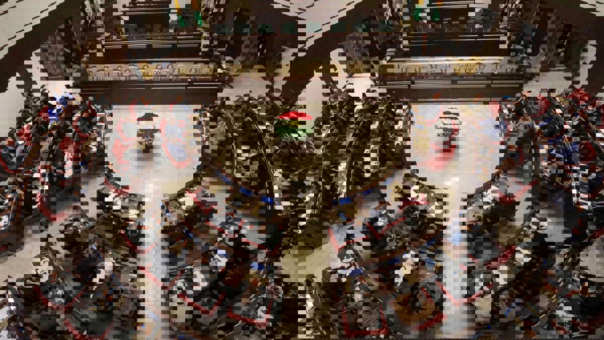 عراك بالأيدي ومناوشات في برلمان كردستان العراق (فيديو)
