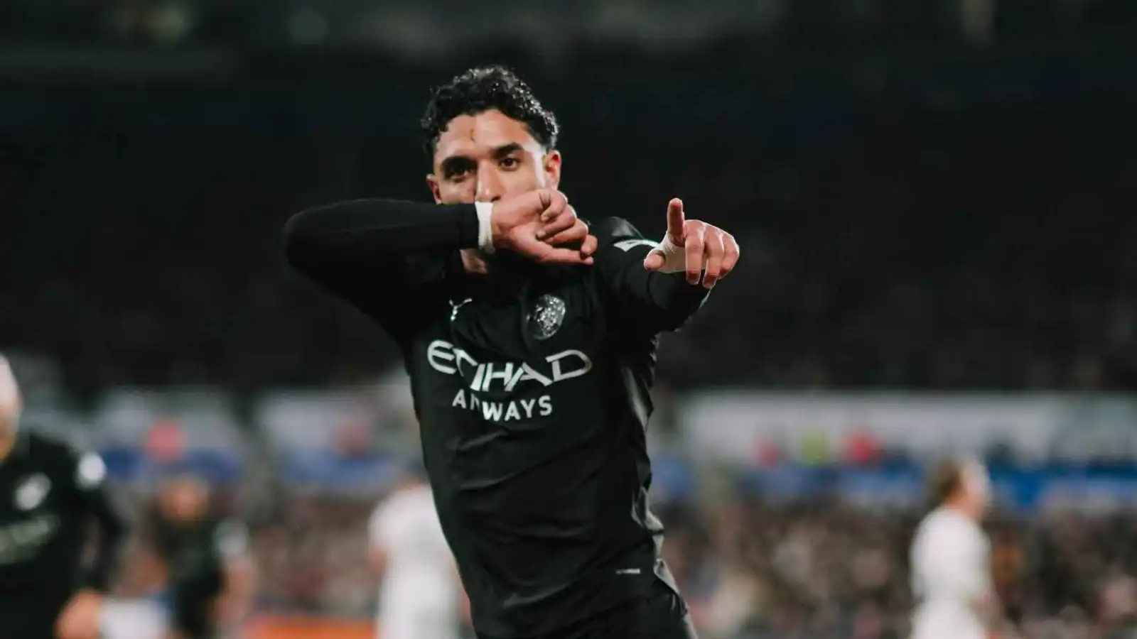 شرط عمر مرموش للرحيل عن مانشستر سيتي