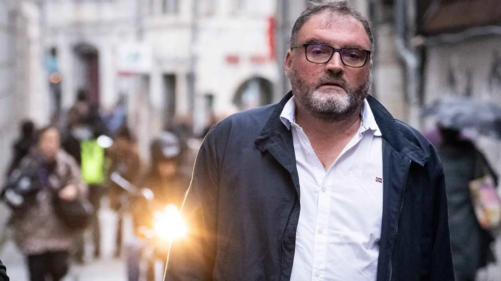 المؤبد لطبيب فرنسي سمّم 30 مريضًا