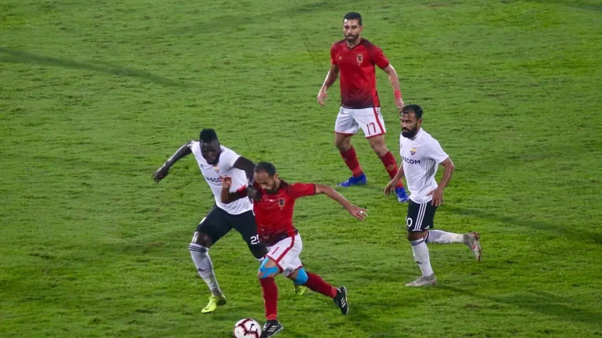 النادي الأهلي المصري يضم مدافع الاتصالات مدة 5 سنوات