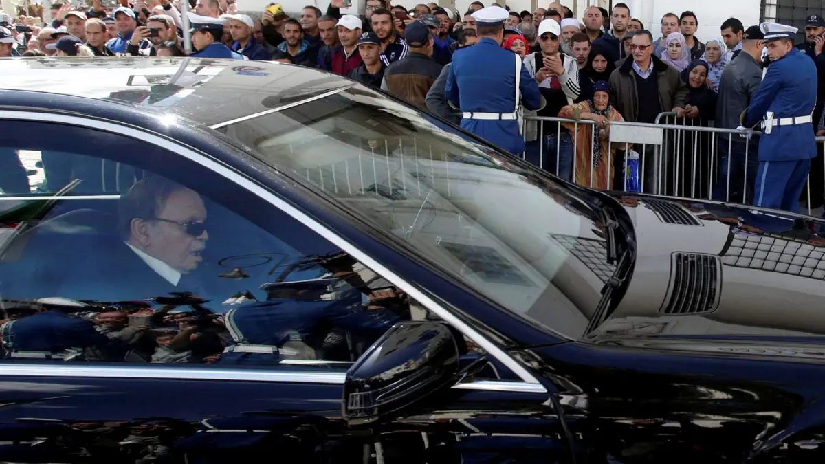 تأجيل الرئاسيات في الجزائر وبوتفليقة يتراجع عن الترشح لعهدة خامسة