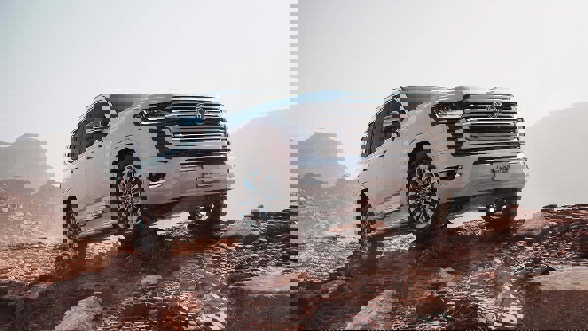 السعودية.. استدعاء سيارات فارهة بعضها مملوك لمشاهير ونجوم