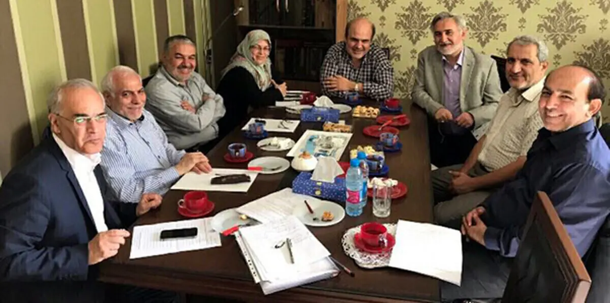 السجن لـ7 إصلاحيين في إيران بينهم شقيق خاتمي