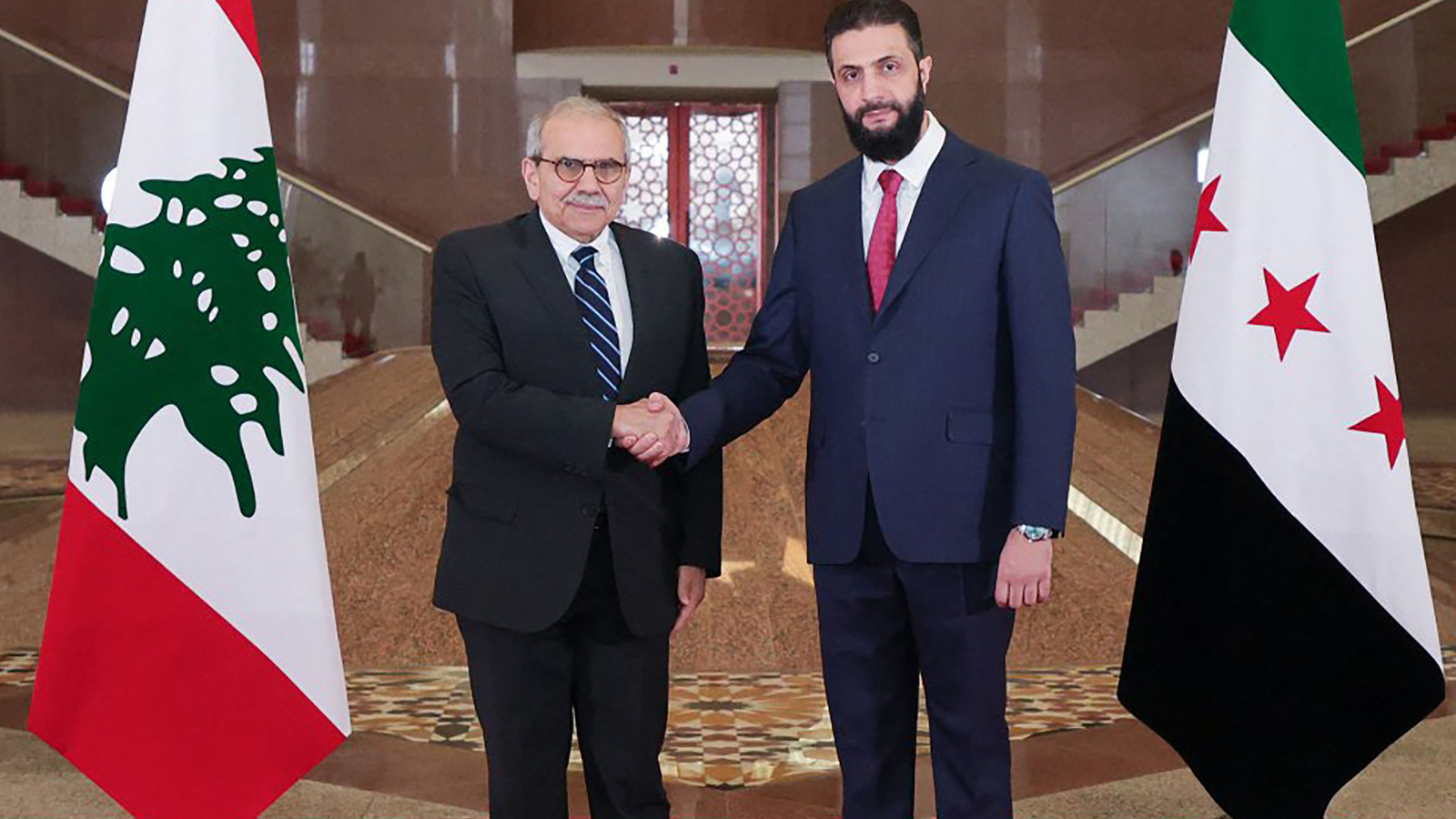 رفع العقوبات عن سوريا.. "طوق نجاة" لاقتصاد لبنان "المنهك"