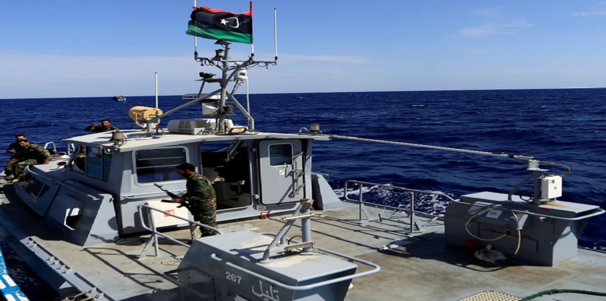 خفر السواحل الليبي: مخاوف من غرق نحو 100 مهاجر قرب سواحل طرابلس