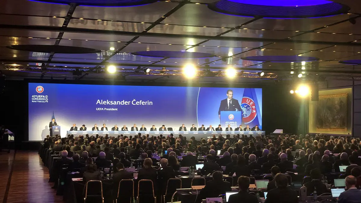 يويفا يطالب بتمديد سوق الانتقالات في أوروبا ويتغاضى عن قواعد اللعب النظيف