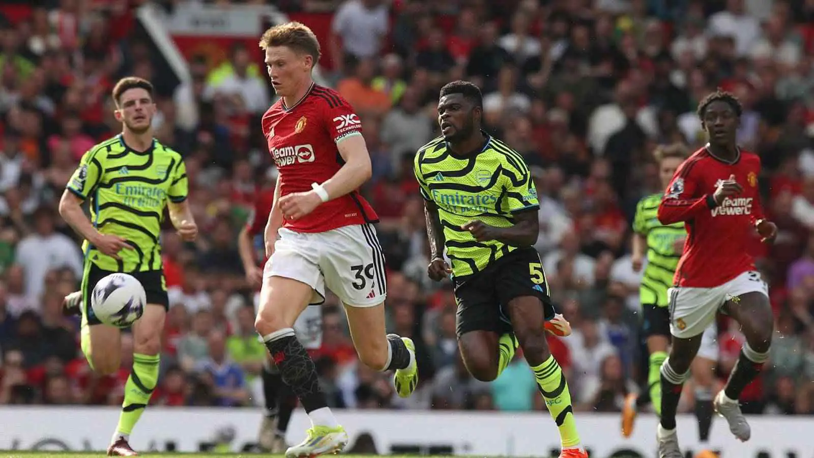 صدام بين آرسنال ومانشستر يونايتد.. مواعيد مباريات اليوم والقنوات الناقلة