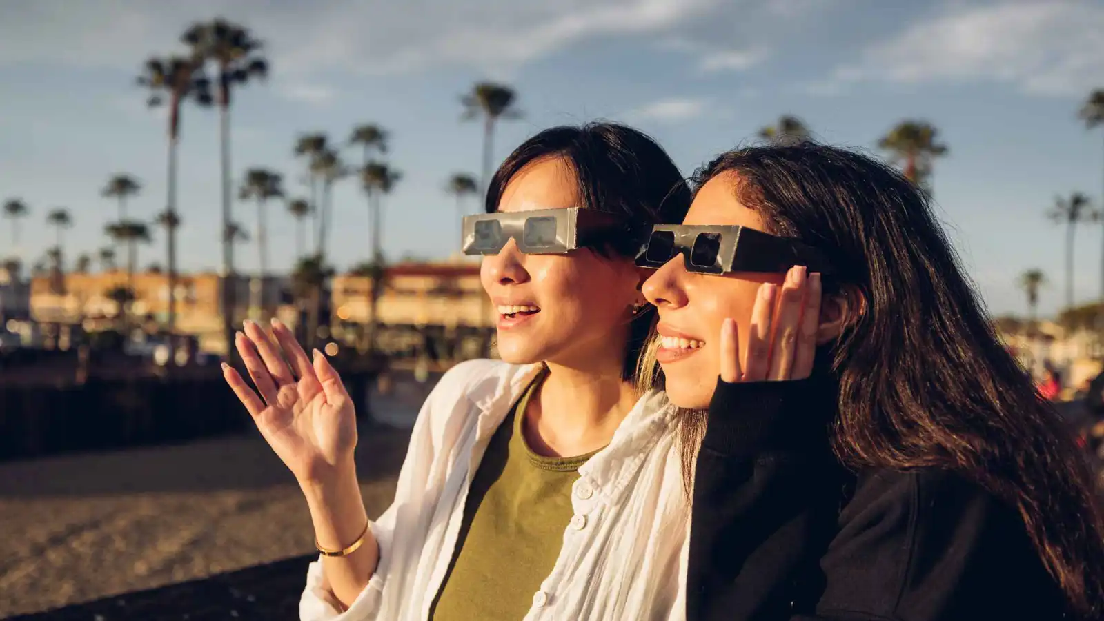 بسبب "حلقة النار".. تحذير "صارم" من النظر إلى السماء في هذا التوقيت