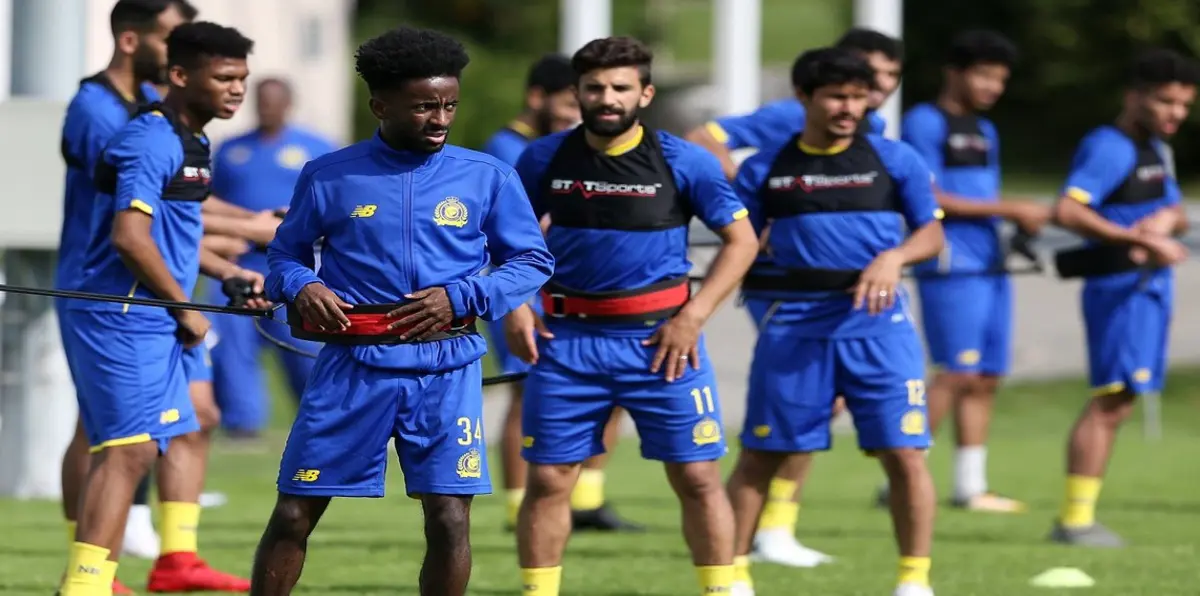 زي نادي النصر السعودي الجديد.. اللون الأبيض يظهر للمرة الأولى في تاريخ "العالمي" (صور)