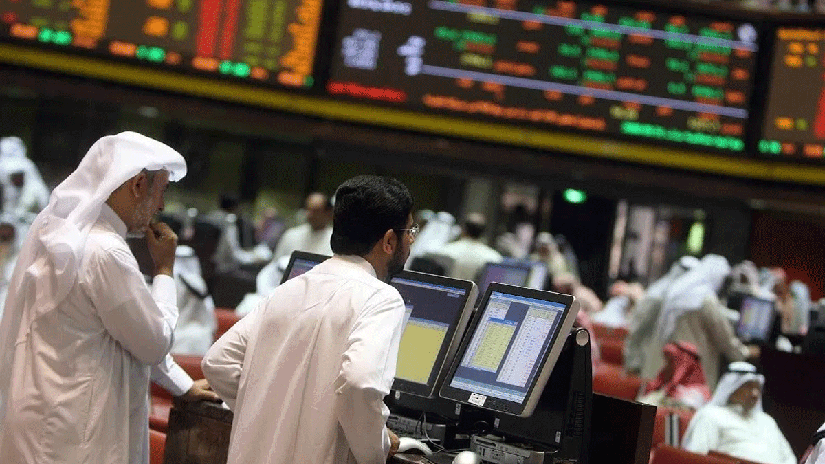 صفقات أسهم بأسعار رخيصة تدعم صعود بورصات الخليج